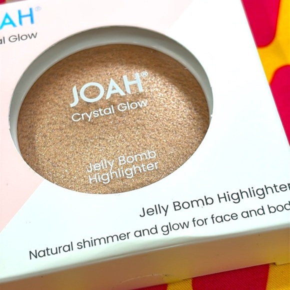 Brand New JOAH Jelly Bomb Highlighter & Two Air Light Satin Lipsticks in Sunrise - Picture 6 of 12